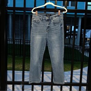 Judy Blue Skinny Fit Capri